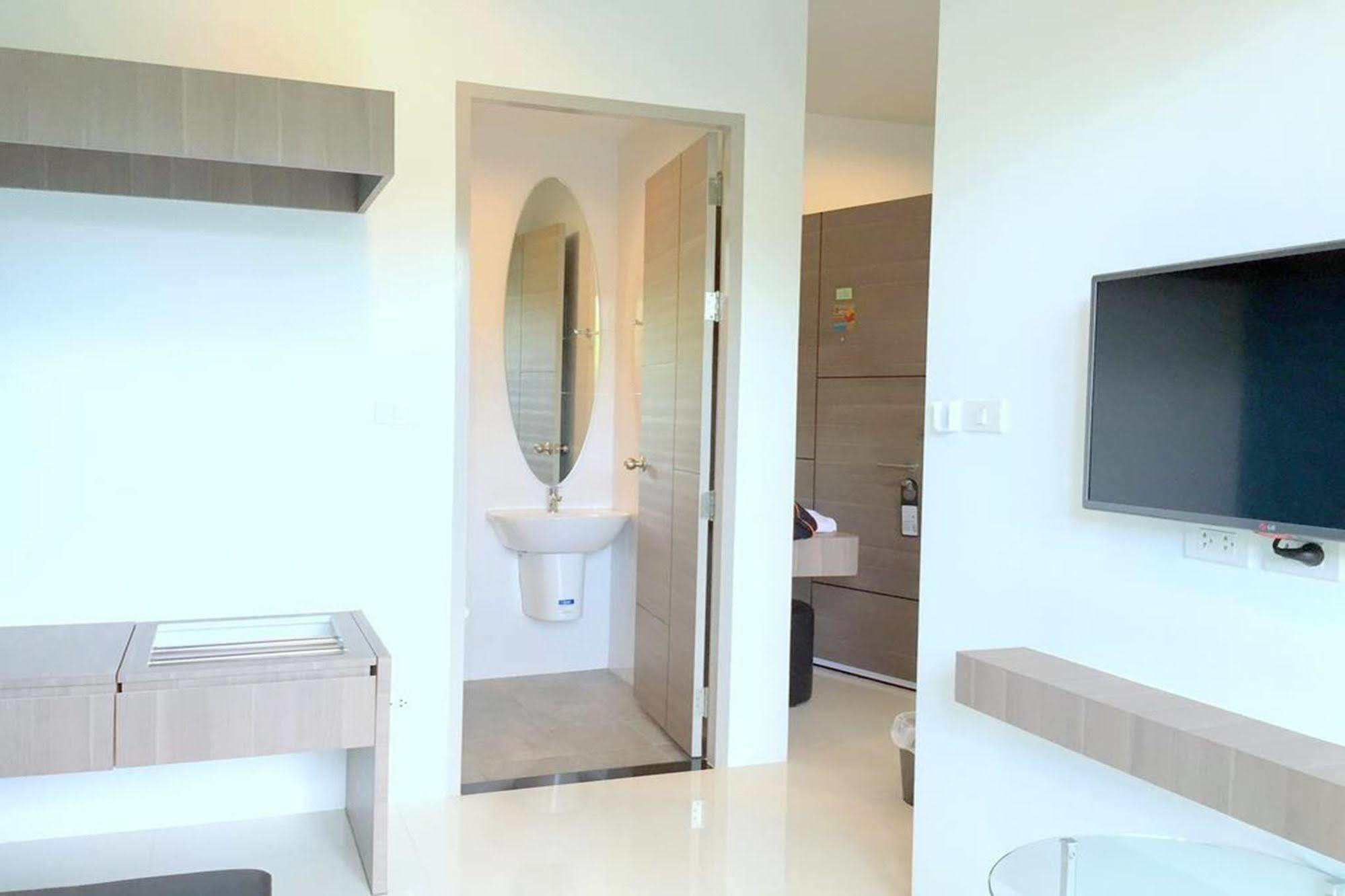 Dusit Naka Place Пхукет Экстерьер фото